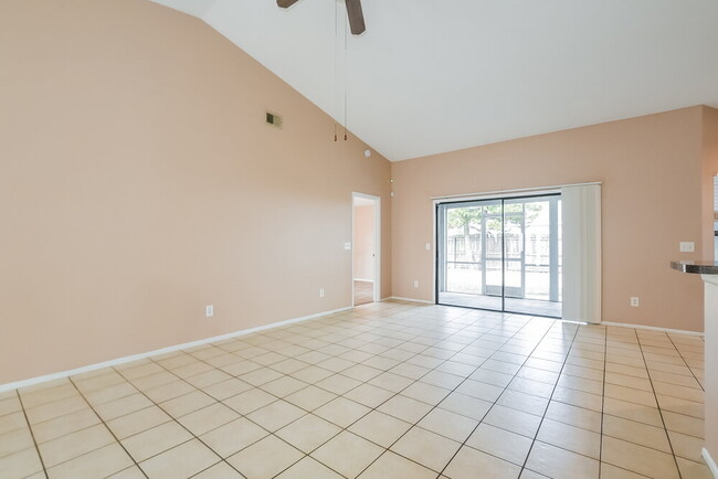 Photo - 1501 Woodfield Oaks Dr