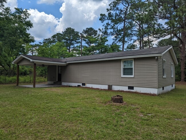 Photo - 672 Ebenezer Rd