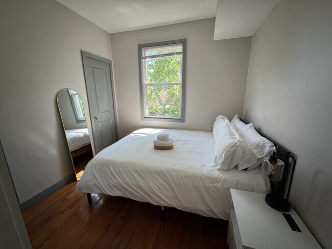 Photo - 157 Bidwell Ave Unit 2