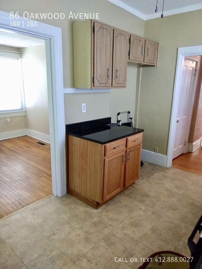 Photo - 86 Oakwood Ave