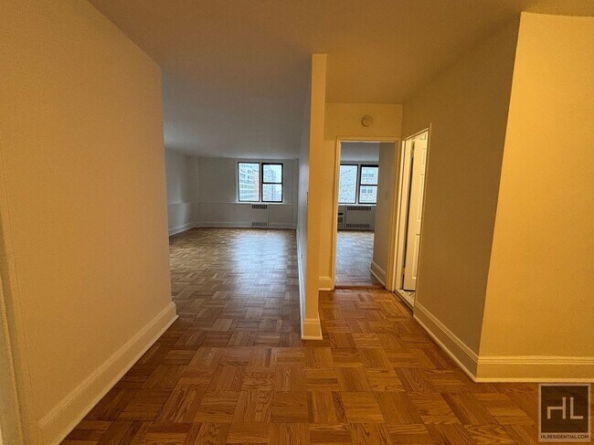 Photo - East 79th Street Unidad 8U