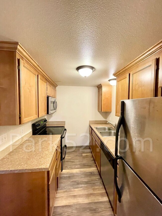 Photo - Tri-Plex in North Tacoma Unidad #C