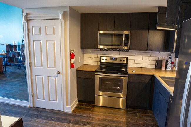 Photo - 204 N Walnut St Unidad C