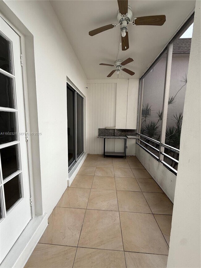 Photo - 2431 SW 82nd Ave Unit 205