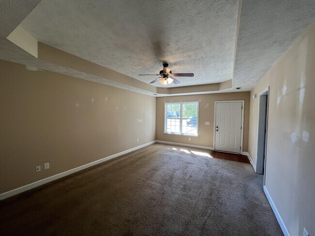 Photo - 3629 Southridge Blvd