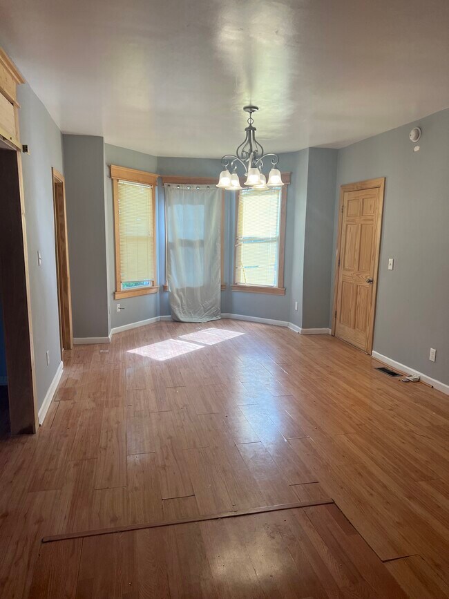 Photo - 150 Grove St Unit #1 All UTILITIES INCLUDED