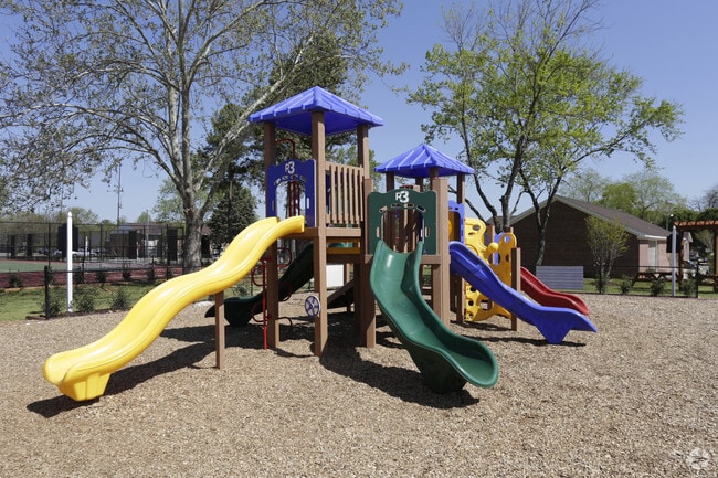 Photo - Hawks Landing