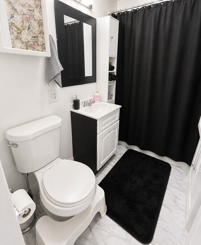 Photo - 1726 W Carmen Ave