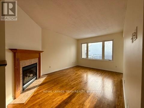 Photo - 206 Claridge Dr