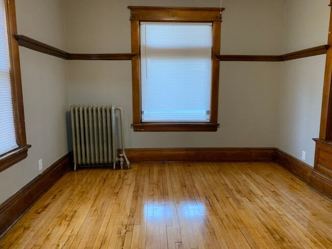 Photo - 3 bedroom 1 bath house in St. Paul!