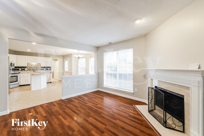 Photo - 70 Center Oak Dr