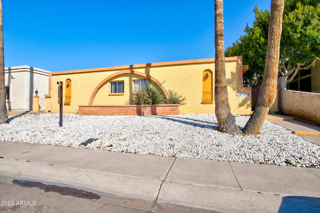 Photo - 7850 E Glenrosa Ave Apartment Unit 1