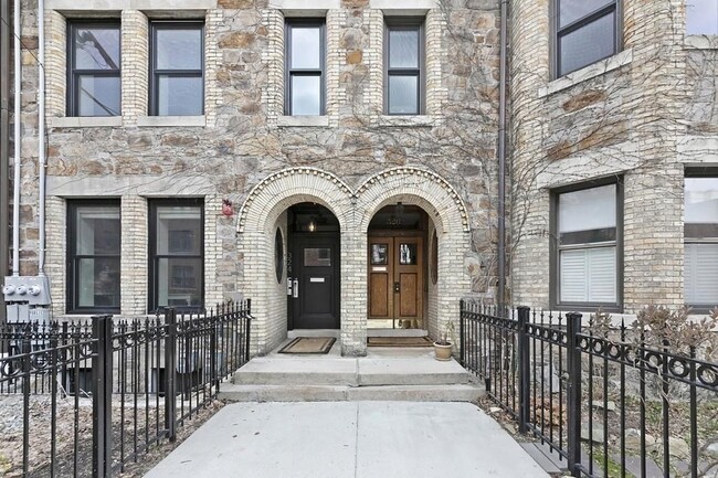 Photo - 324 Tappan St Apartments Unit 2