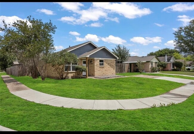 Photo - 4640 Orange Cir S