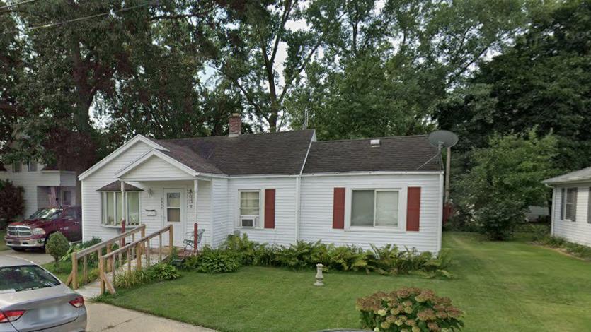 Photo - 2927 S Shore Dr