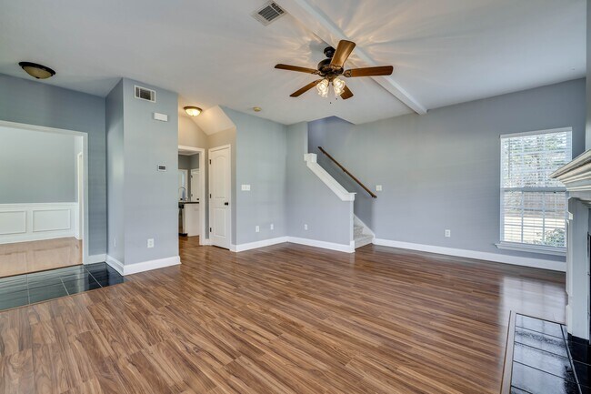 Photo - 3169 Camden Way