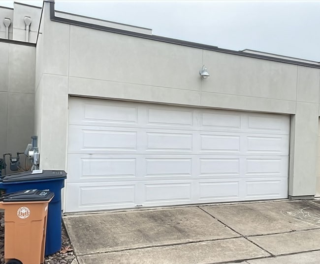 Photo - 4056 Berkman Dr