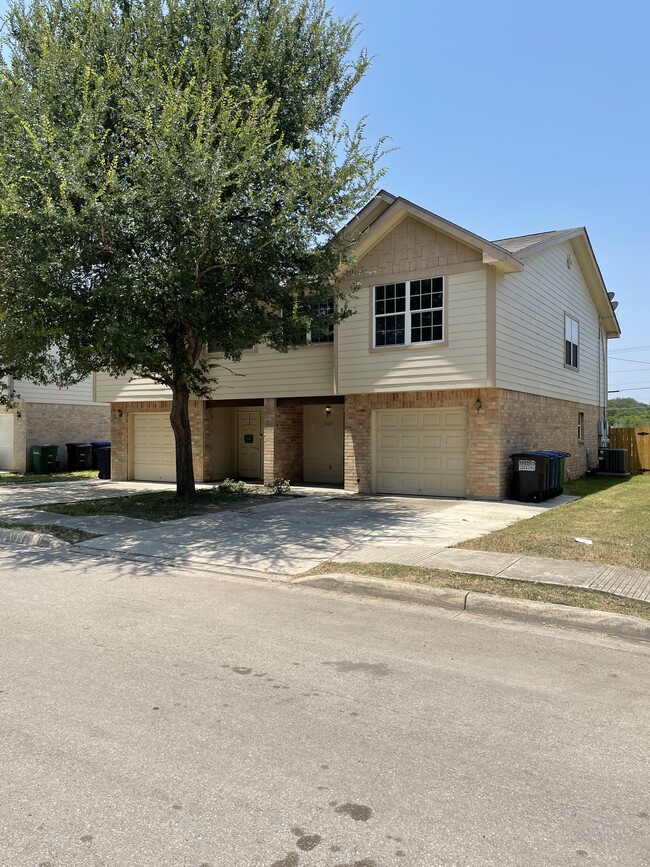 Photo - 13613 Woodstone Way