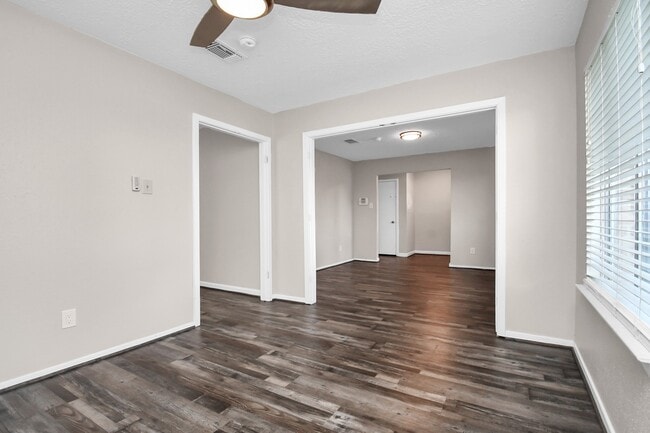 Photo - 13002 Kingsmill Dr