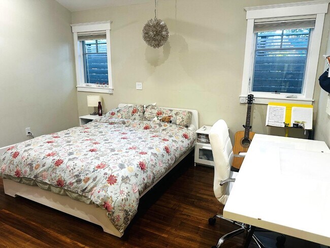 Photo - 3179 Bryant St