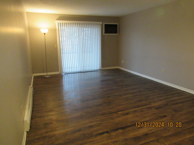 Living room - 2220 Valleyhigh Dr NW Condo Unit E107