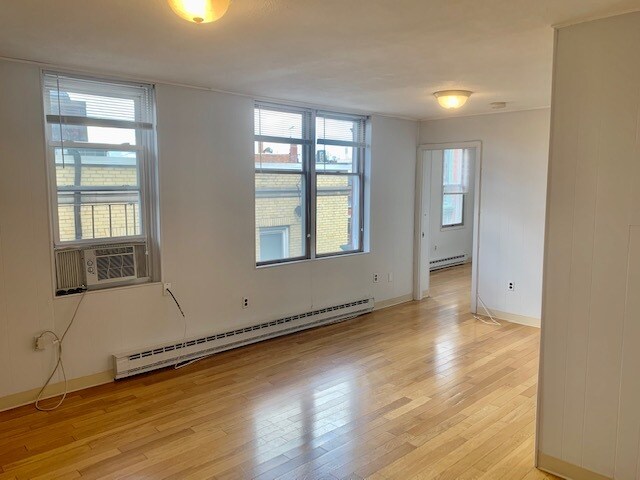 Photo - 1 Noyes Pl Unit Apt8