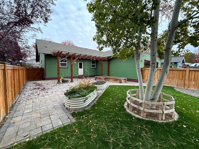 Photo - 3 Bedroom / 2 Bathroom House in NW Redmond