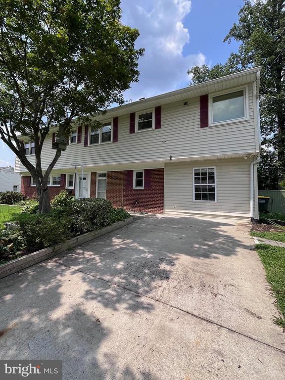 Building Photo - 5350 Ravensworth Rd