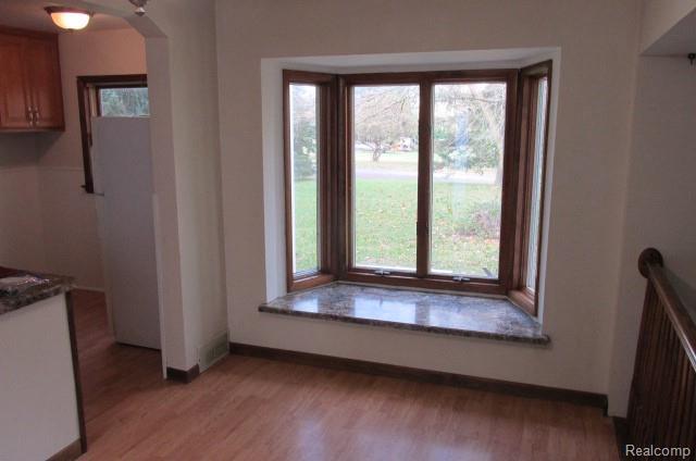 Photo - 8344 Ellis Rd