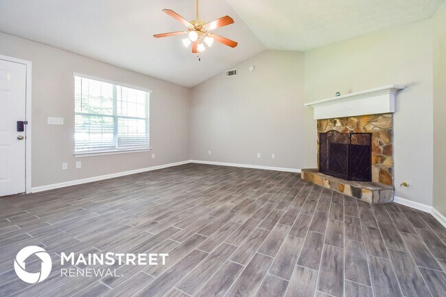 Photo - 714 Grove Pointe Cir