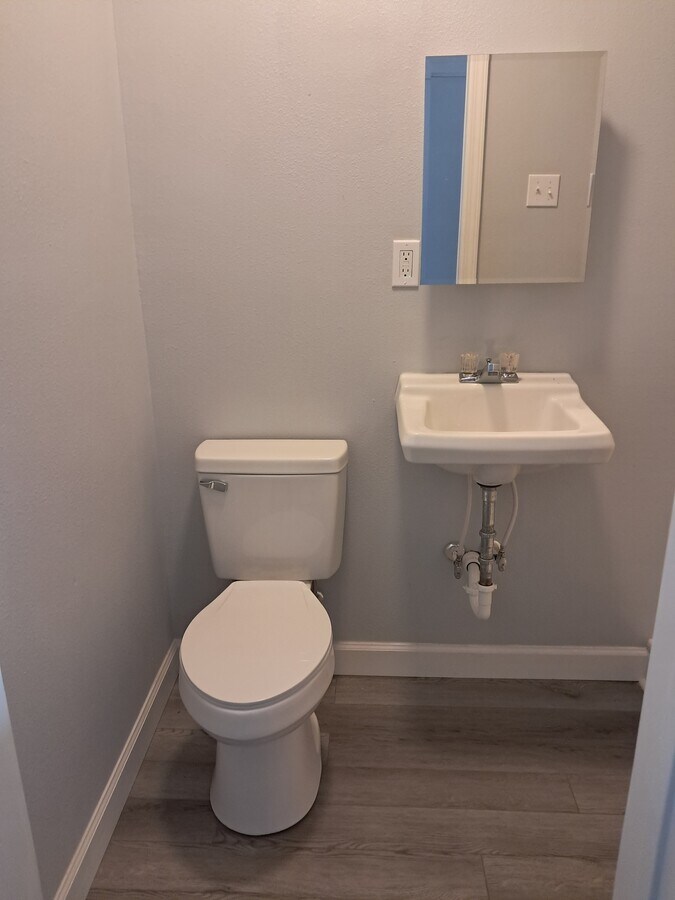 Photo - Colonial Unit 9A