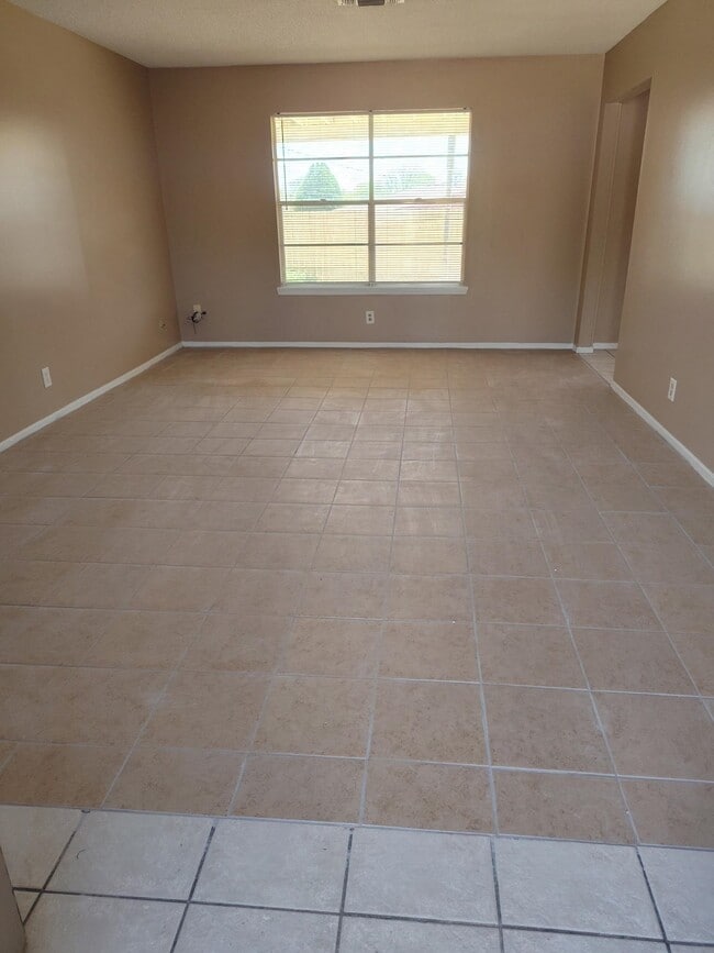 Photo - 219 Elizabeth Dr