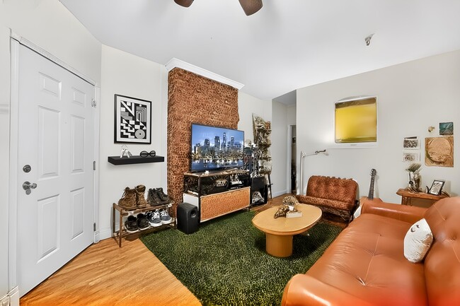 Photo - 117 Ogden Ave. Unit 1R