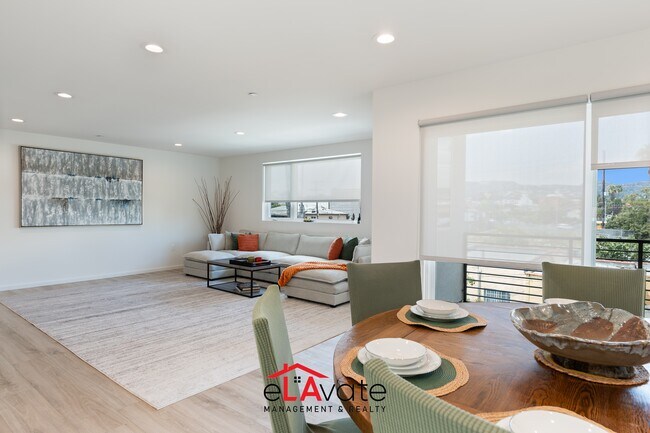 Photo - 1035 N Serrano Ave