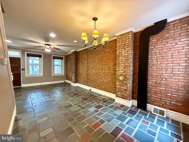 Photo - 924 Lovering Ave