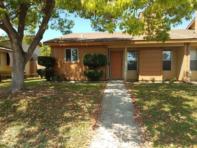 Cute 3 bedroom in Dinuba - Cute 3 bedroom in Dinuba House