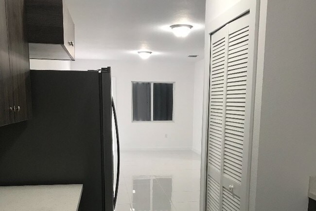 Photo - 1996 NW 47th St