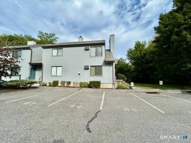 19 Somers St Unit B8