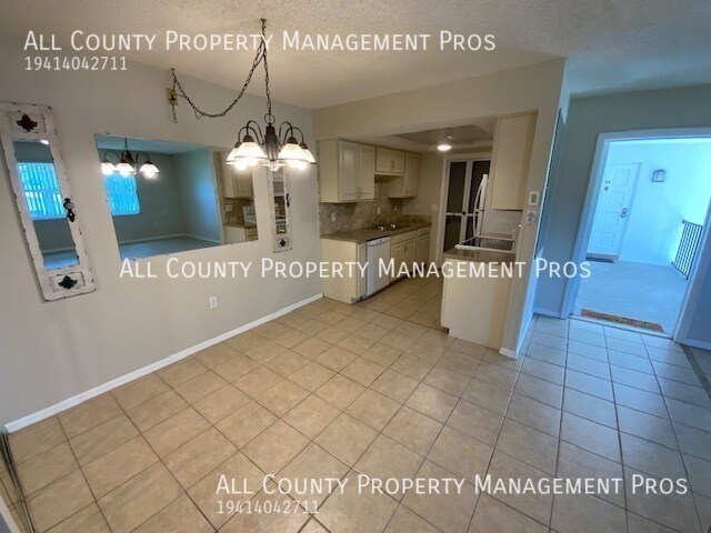 Photo - 5800 Hollywood Blvd Unit 128