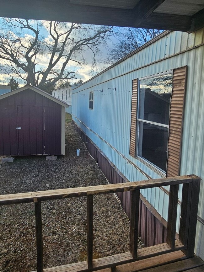 Photo - 3 bed 2 bath mobile home Secrion 8 accepted