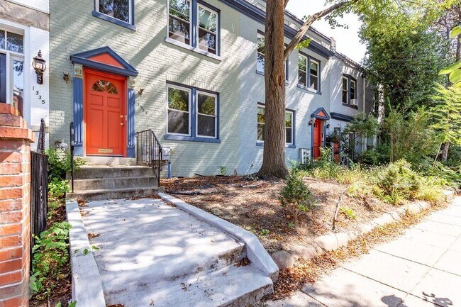 Photo - 1333 22nd St NW Unit 2