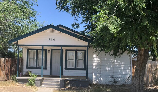 3 bed 1 bath home in Bakersfield - 3 bed 1 bath home in Bakersfield