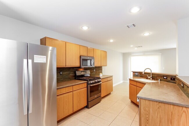 Photo - 733 Red Bark Ln