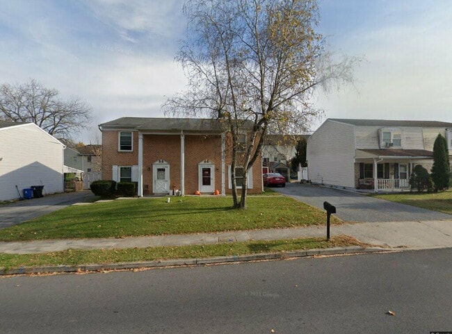 Building Photo - 108 S 22nd St