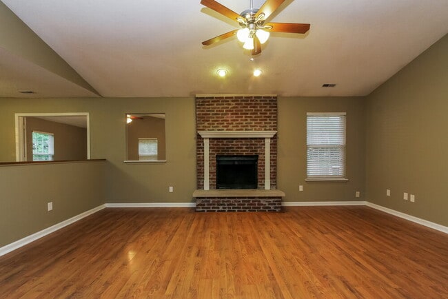 Photo - 17913 Sanibel Cir