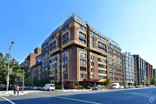 Building Photo - 1245 13th St NW Rental