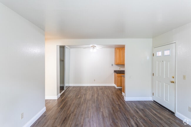 1BR 1BA