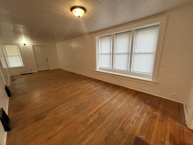 Photo - 312 S Chestnut Ave