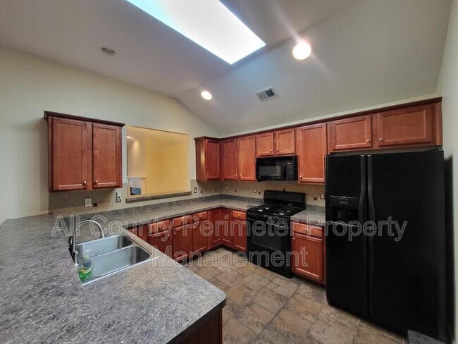 Photo - 117 Cottage Club Dr