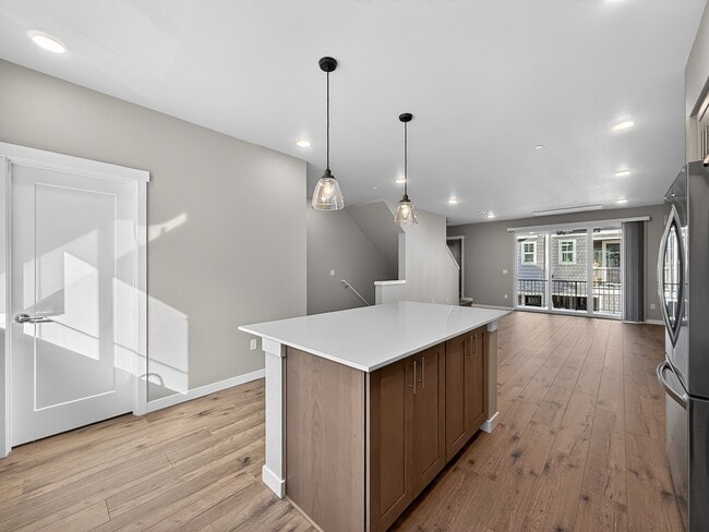 Photo - 1322 194th St SE